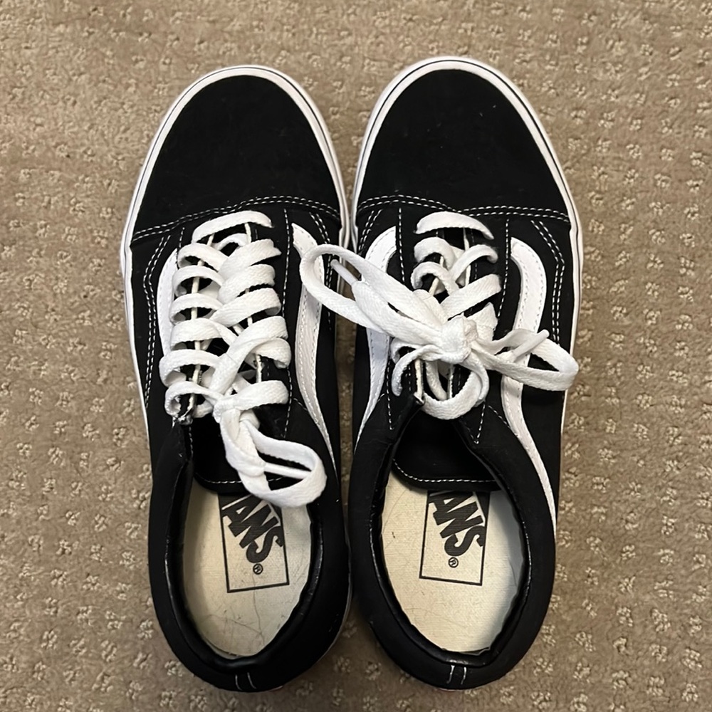 Women’s Vans 7.5